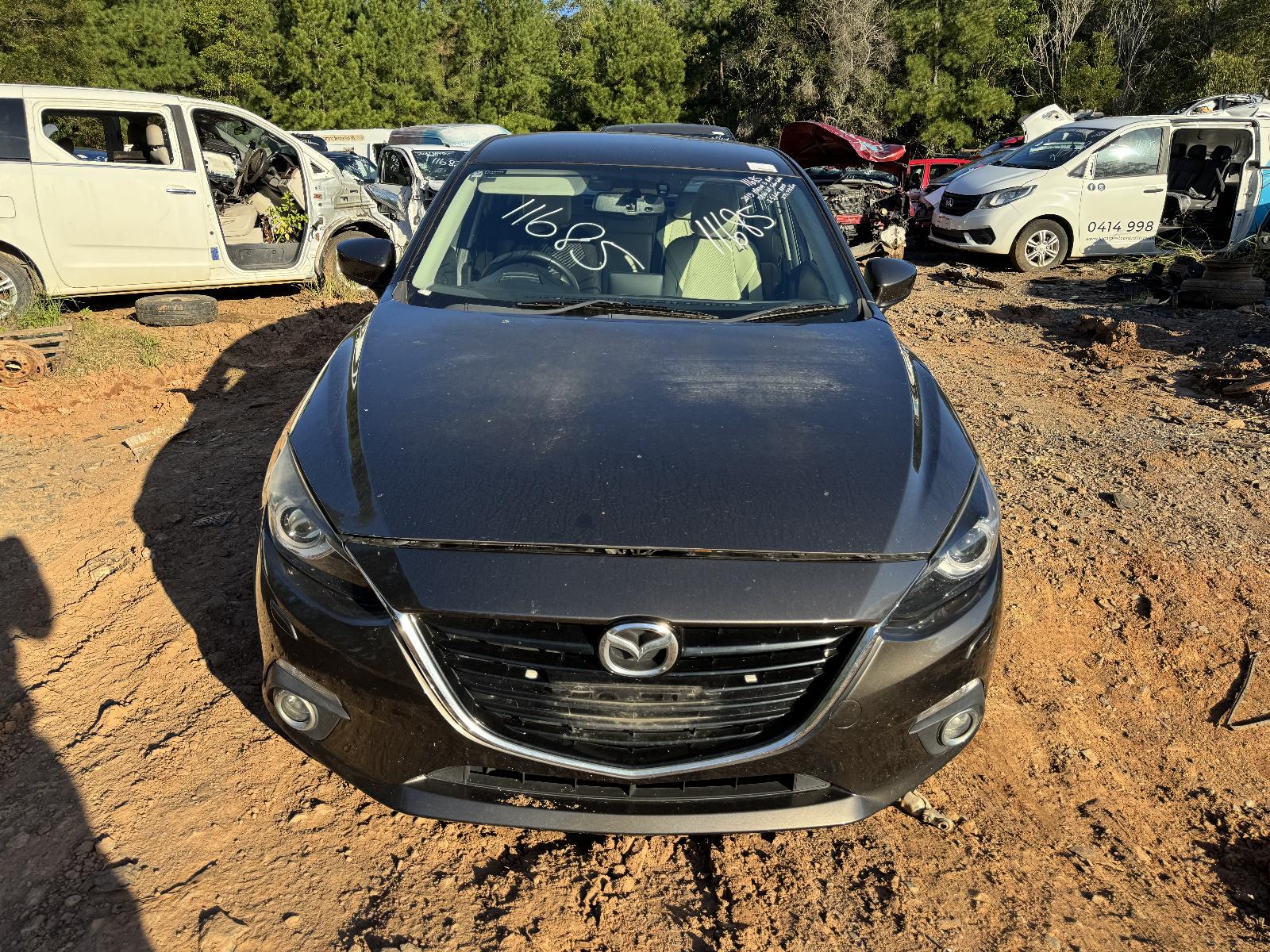 View MAZDA 3 2013 4 Door Hatchback Breaking