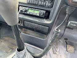 View TOYOTA HILUX 2002 4 Door Utility Breaking