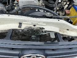 View TOYOTA HILUX 2002 4 Door Utility Breaking