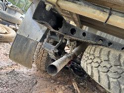 View TOYOTA HILUX 2002 4 Door Utility Breaking
