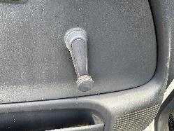 View TOYOTA HILUX 2002 4 Door Utility Breaking