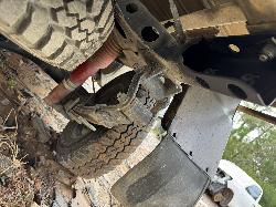 View TOYOTA HILUX 2002 4 Door Utility Breaking