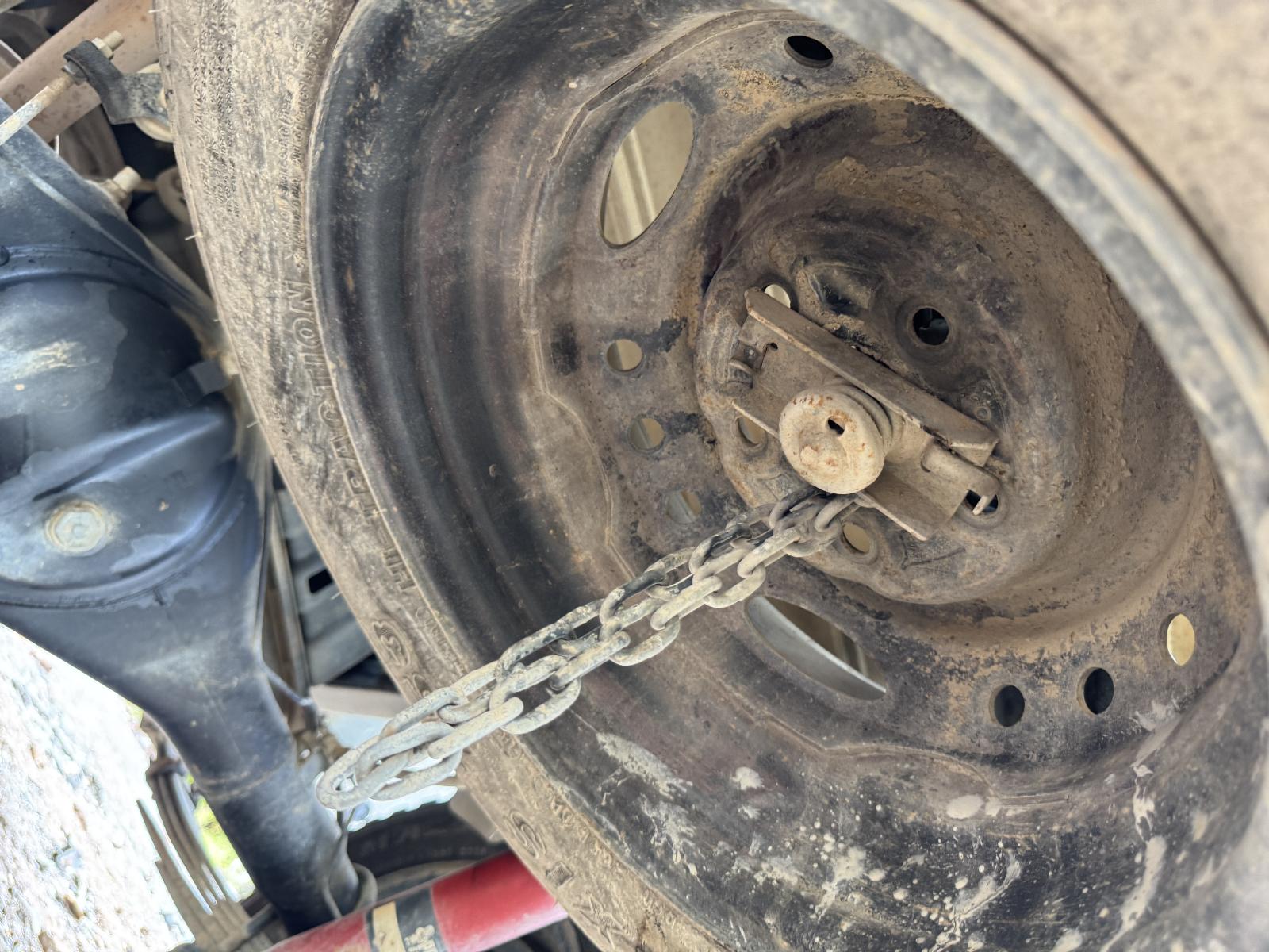 View TOYOTA HILUX 2002 4 Door Utility Breaking