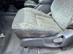 View TOYOTA HILUX 2002 4 Door Utility Breaking