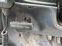 View TOYOTA HILUX 2002 4 Door Utility Breaking