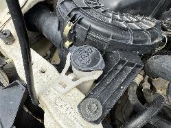 View TOYOTA HILUX 2002 4 Door Utility Breaking