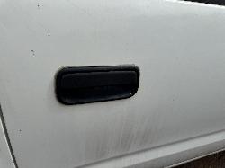 View TOYOTA HILUX 2002 4 Door Utility Breaking