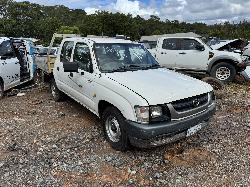 View TOYOTA HILUX 2002 4 Door Utility Breaking