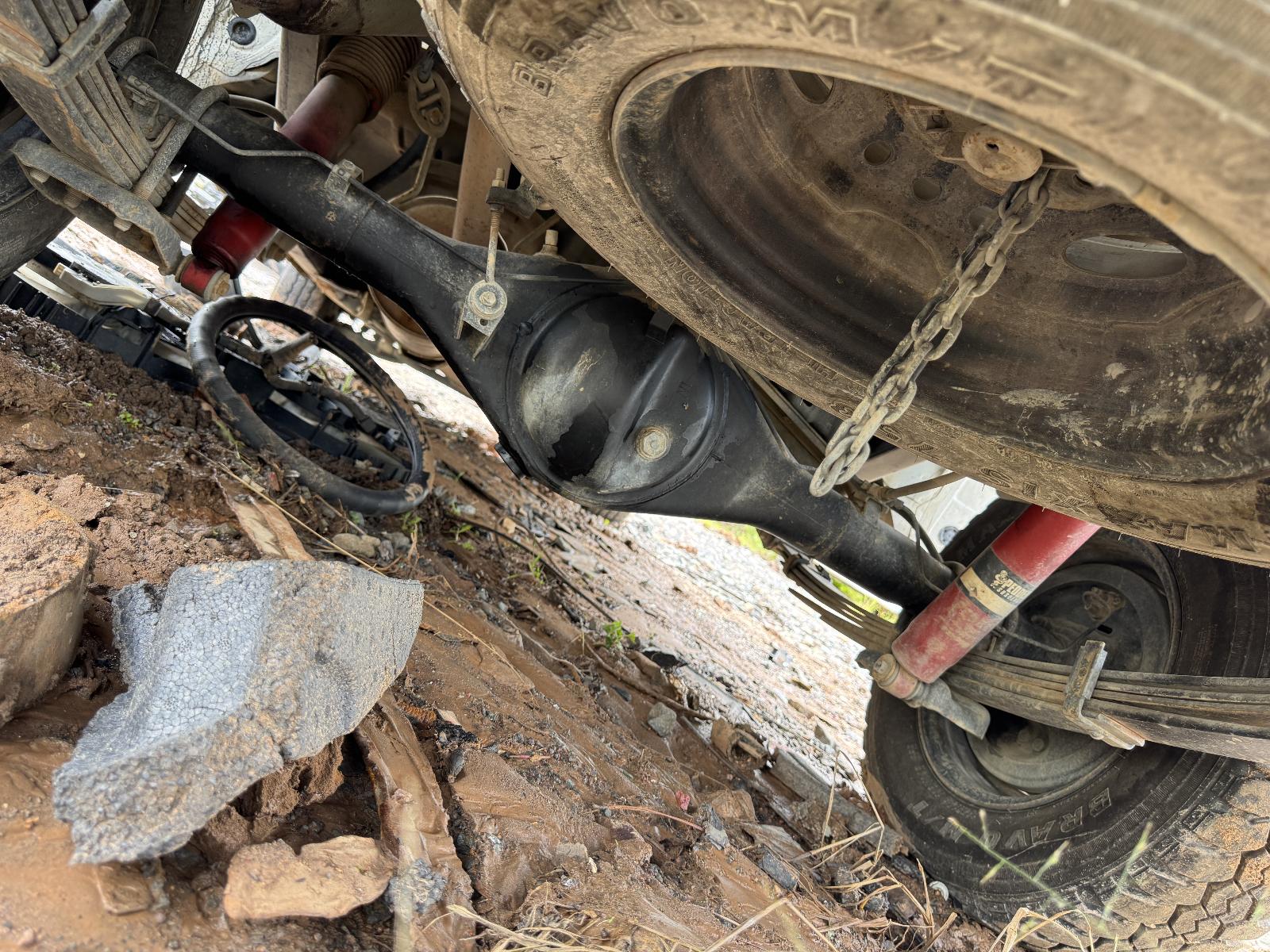 View TOYOTA HILUX 2002 4 Door Utility Breaking