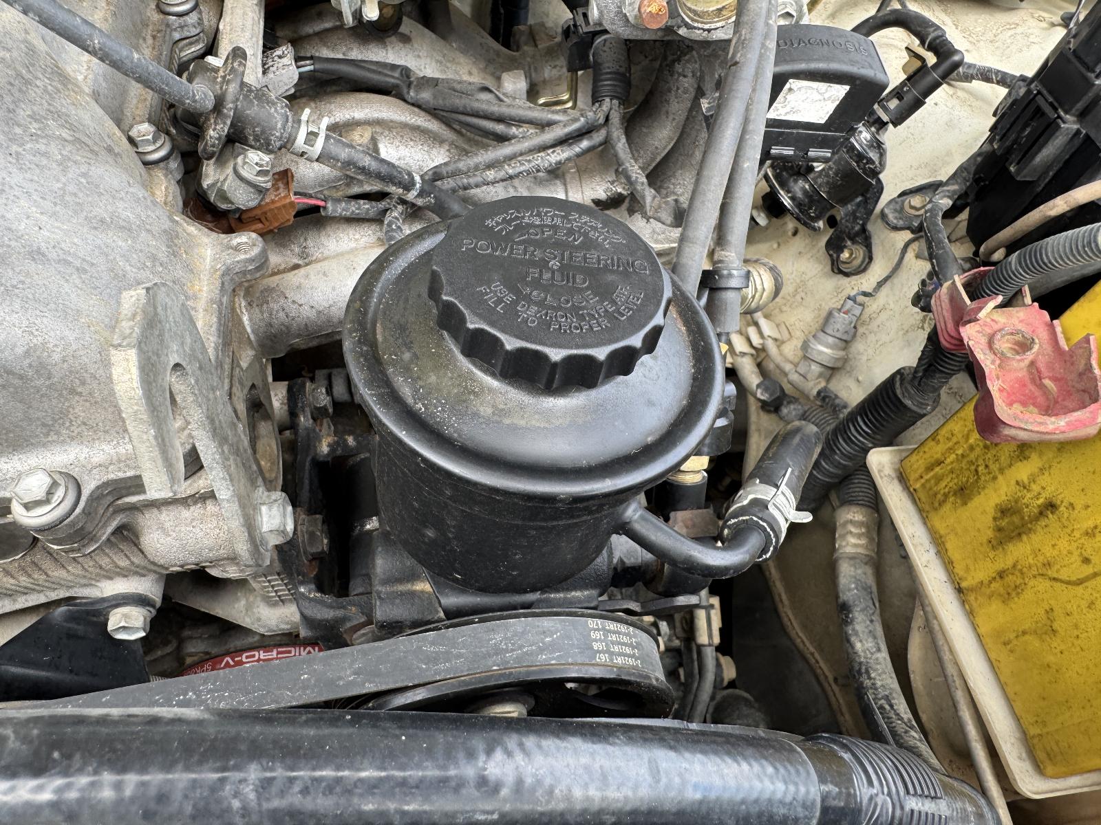 View TOYOTA HILUX 2002 4 Door Utility Breaking