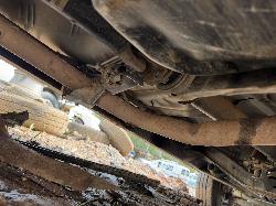 View TOYOTA HILUX 2002 4 Door Utility Breaking