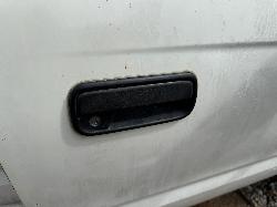 View TOYOTA HILUX 2002 4 Door Utility Breaking
