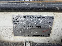 View TOYOTA HILUX 2002 4 Door Utility Breaking