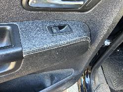 View VOLKSWAGEN AMAROK 2011 4 Door Utility Breaking