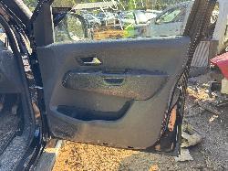 View VOLKSWAGEN AMAROK 2011 4 Door Utility Breaking