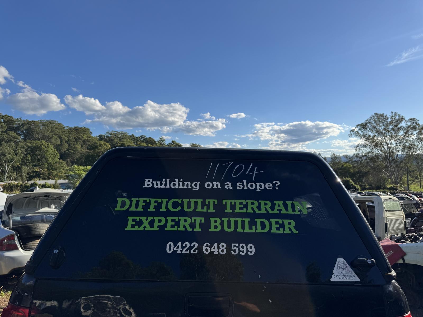 View VOLKSWAGEN AMAROK 2011 4 Door Utility Breaking