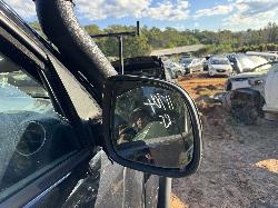 View VOLKSWAGEN AMAROK 2011 4 Door Utility Breaking