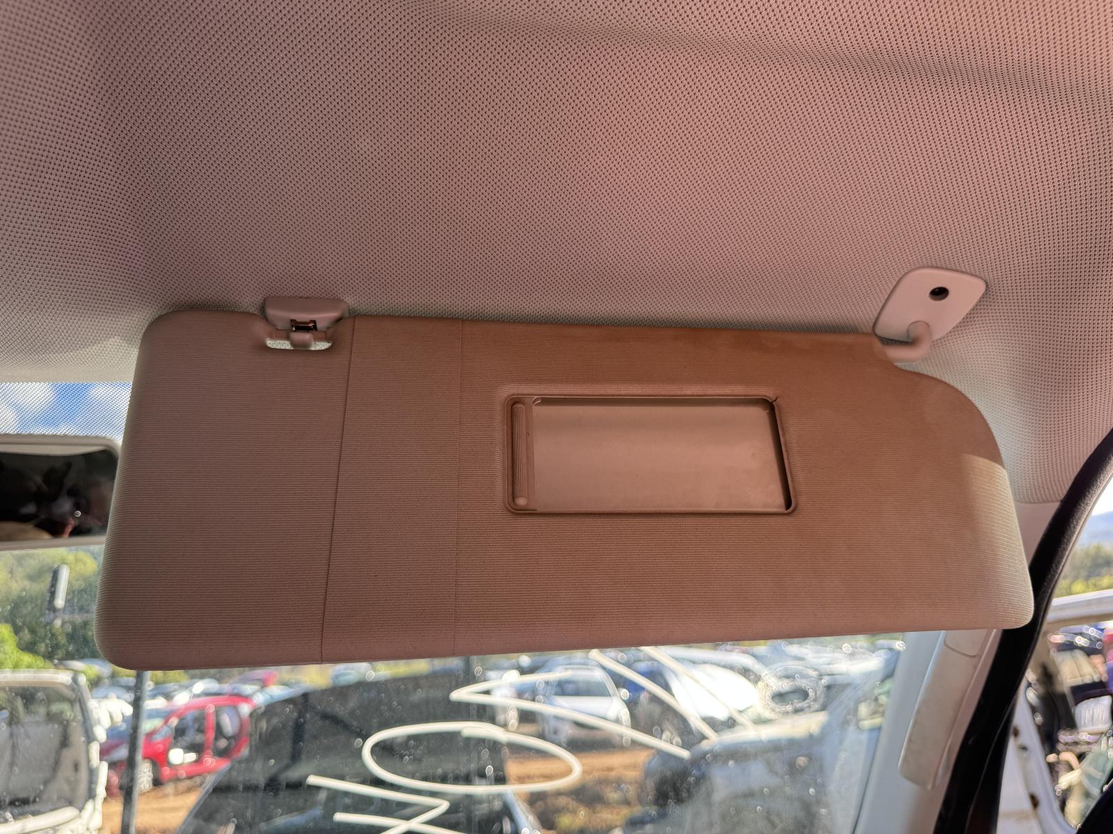 View VOLKSWAGEN AMAROK 2011 4 Door Utility Breaking