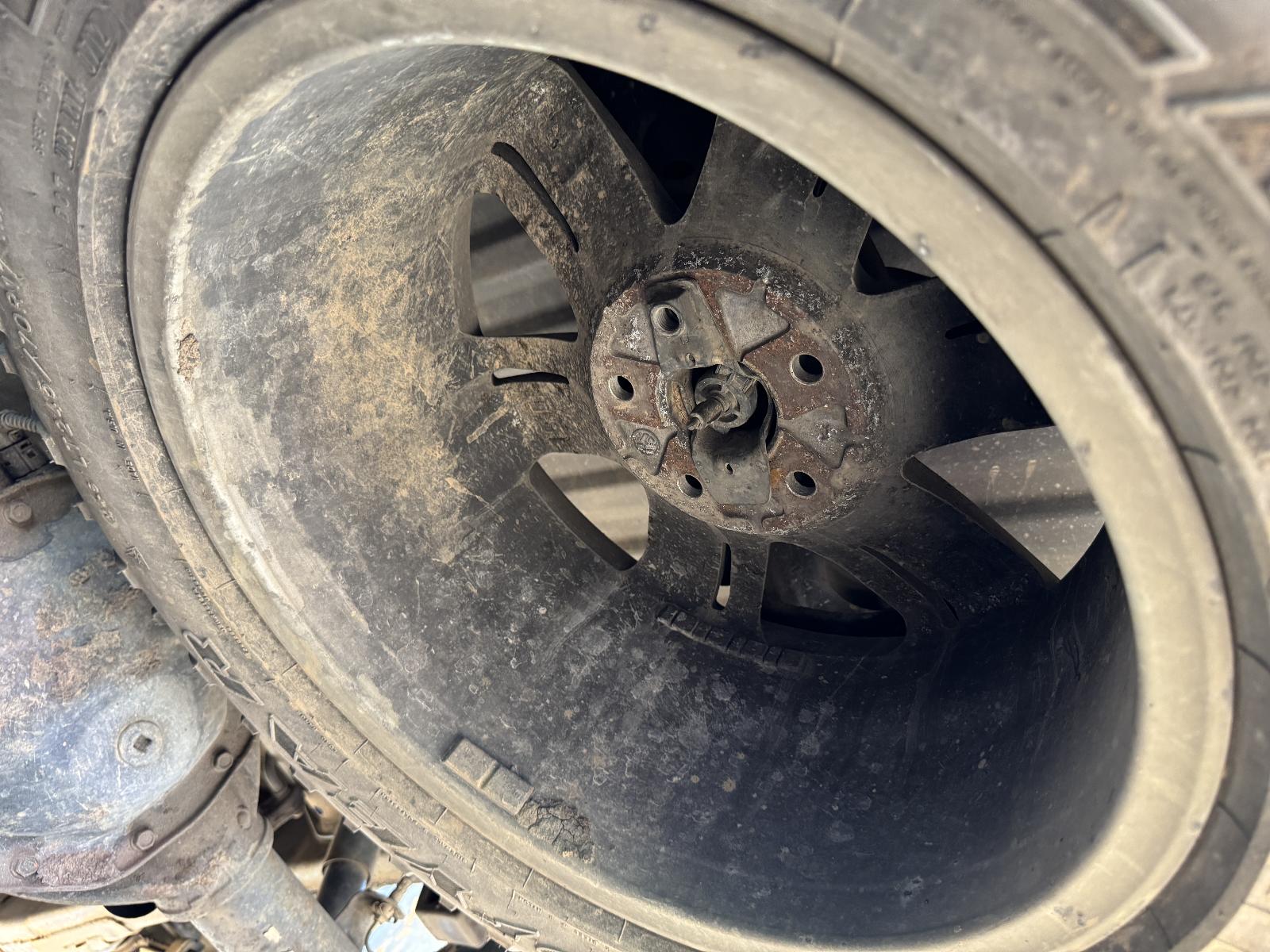 View VOLKSWAGEN AMAROK 2011 4 Door Utility Breaking