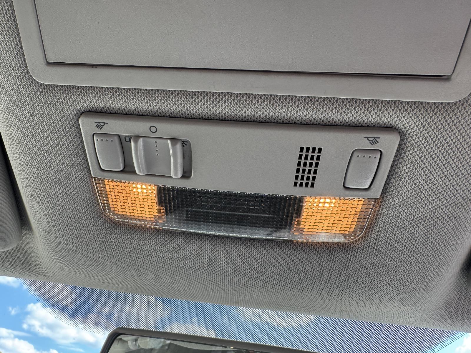 View VOLKSWAGEN AMAROK 2011 4 Door Utility Breaking