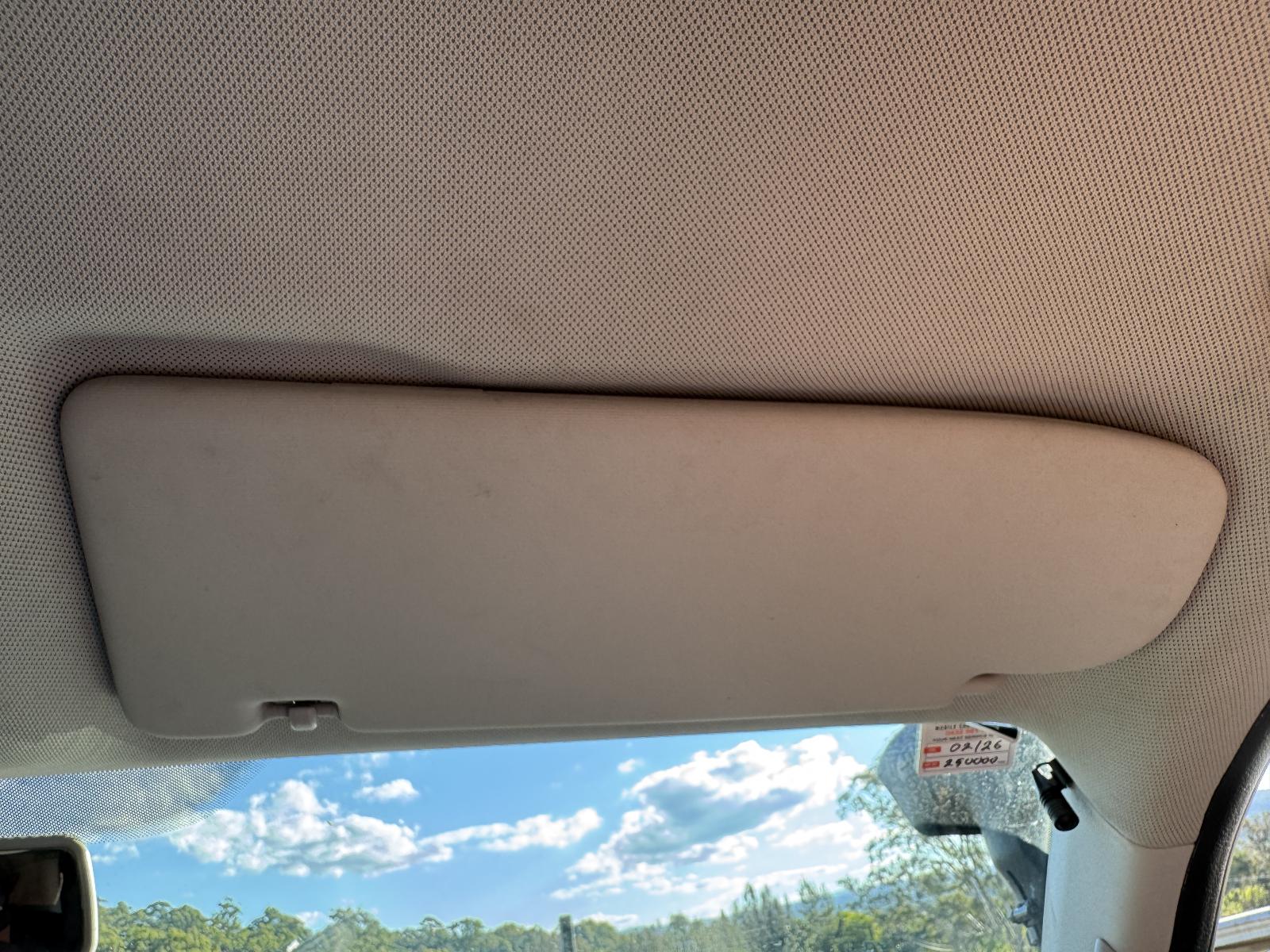 View VOLKSWAGEN AMAROK 2011 4 Door Utility Breaking
