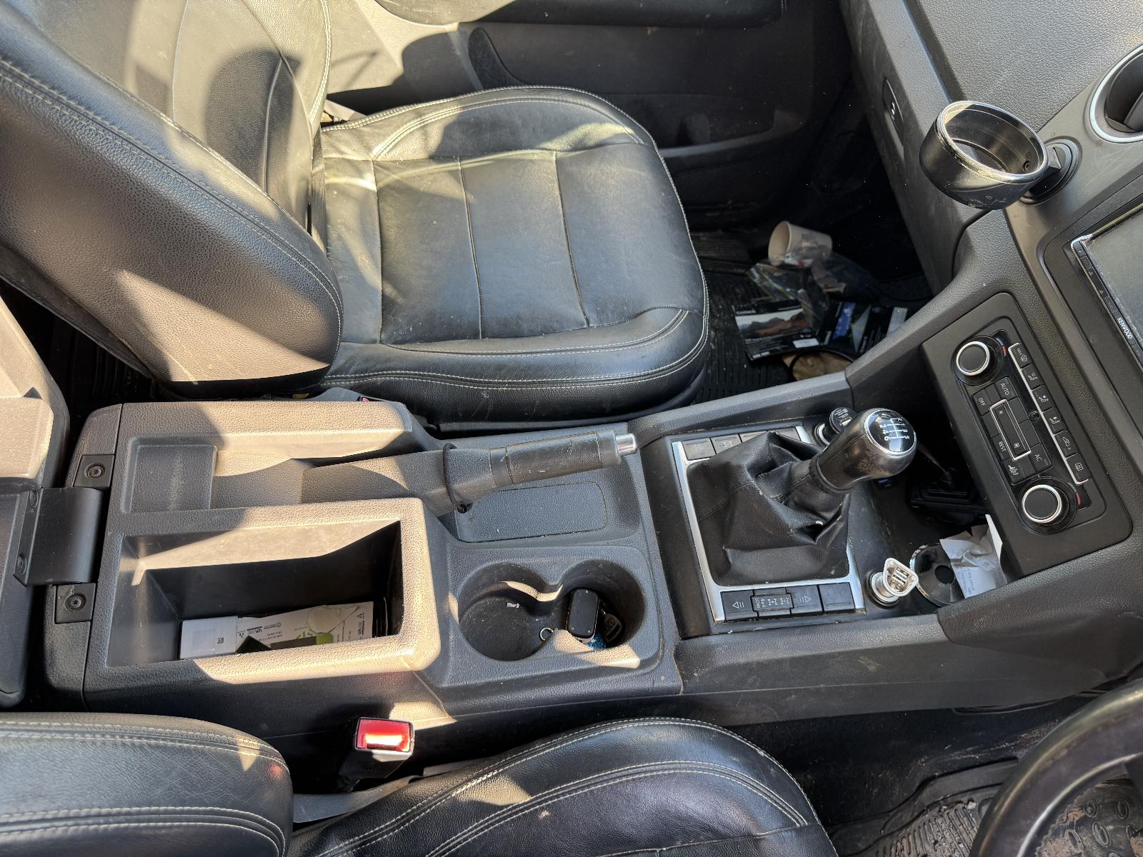 View VOLKSWAGEN AMAROK 2011 4 Door Utility Breaking
