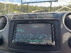 View VOLKSWAGEN AMAROK 2011 4 Door Utility Breaking