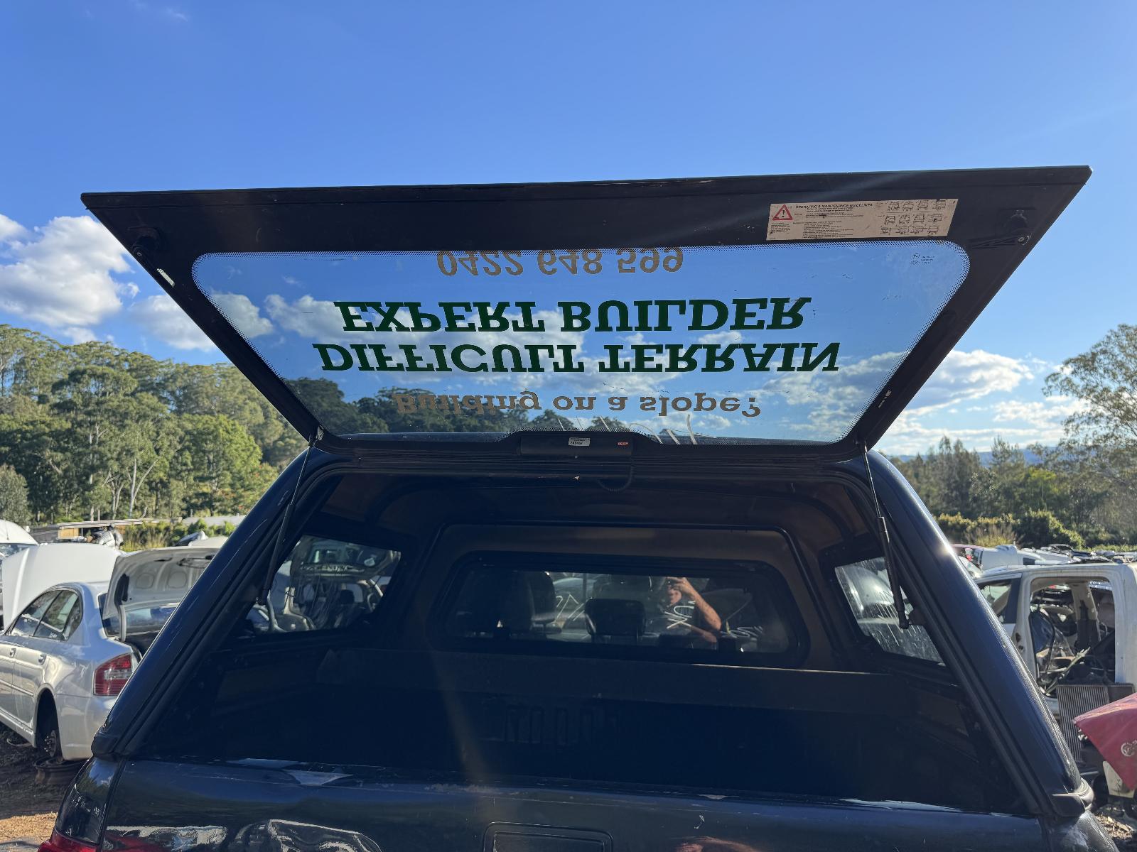 View VOLKSWAGEN AMAROK 2011 4 Door Utility Breaking