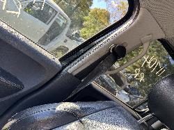 View VOLKSWAGEN AMAROK 2011 4 Door Utility Breaking