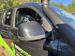 View VOLKSWAGEN AMAROK 2011 4 Door Utility Breaking