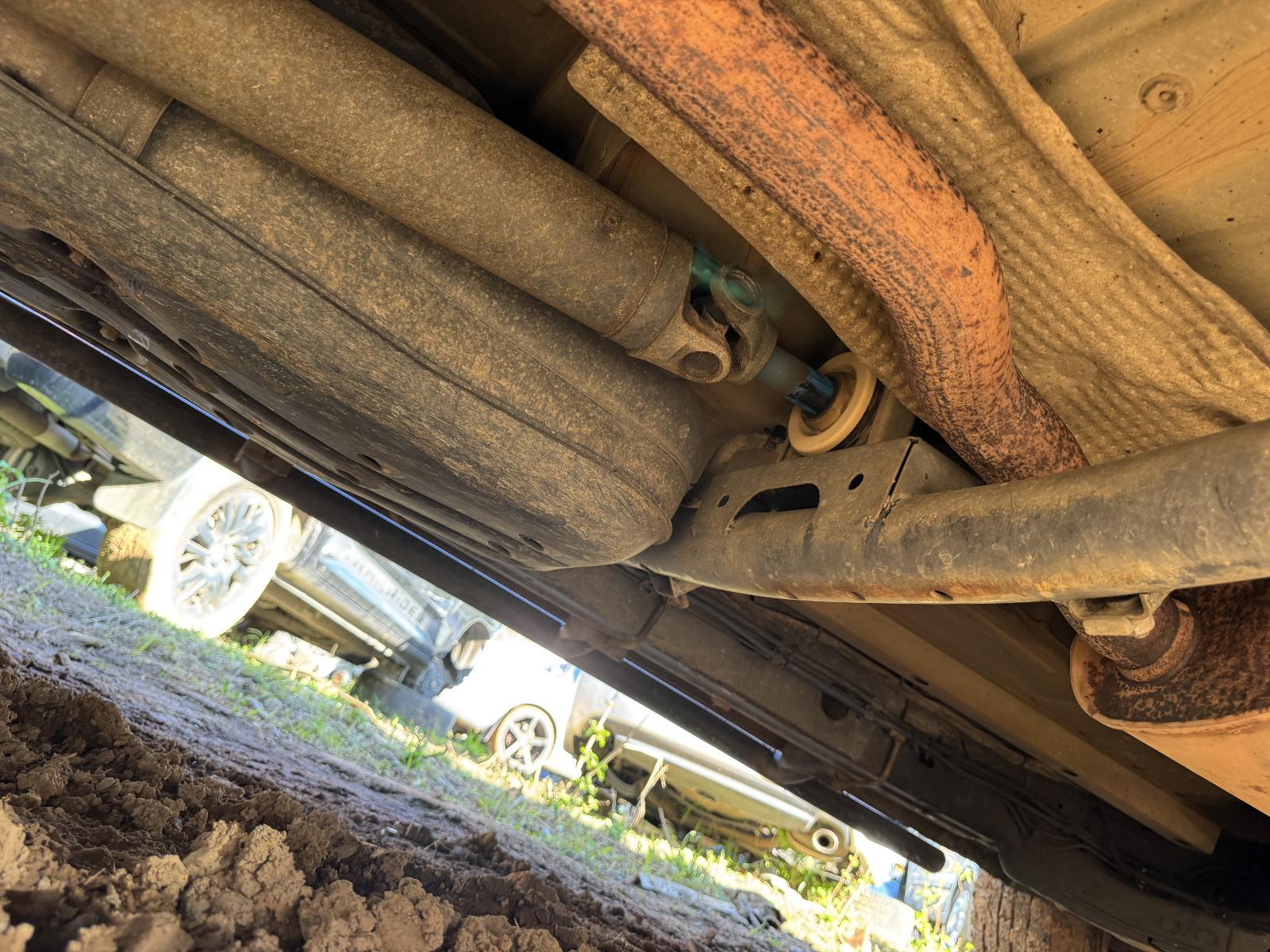 View VOLKSWAGEN AMAROK 2011 4 Door Utility Breaking
