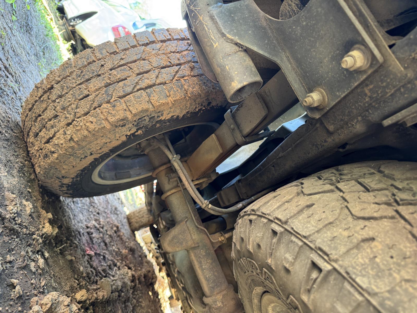 View VOLKSWAGEN AMAROK 2011 4 Door Utility Breaking