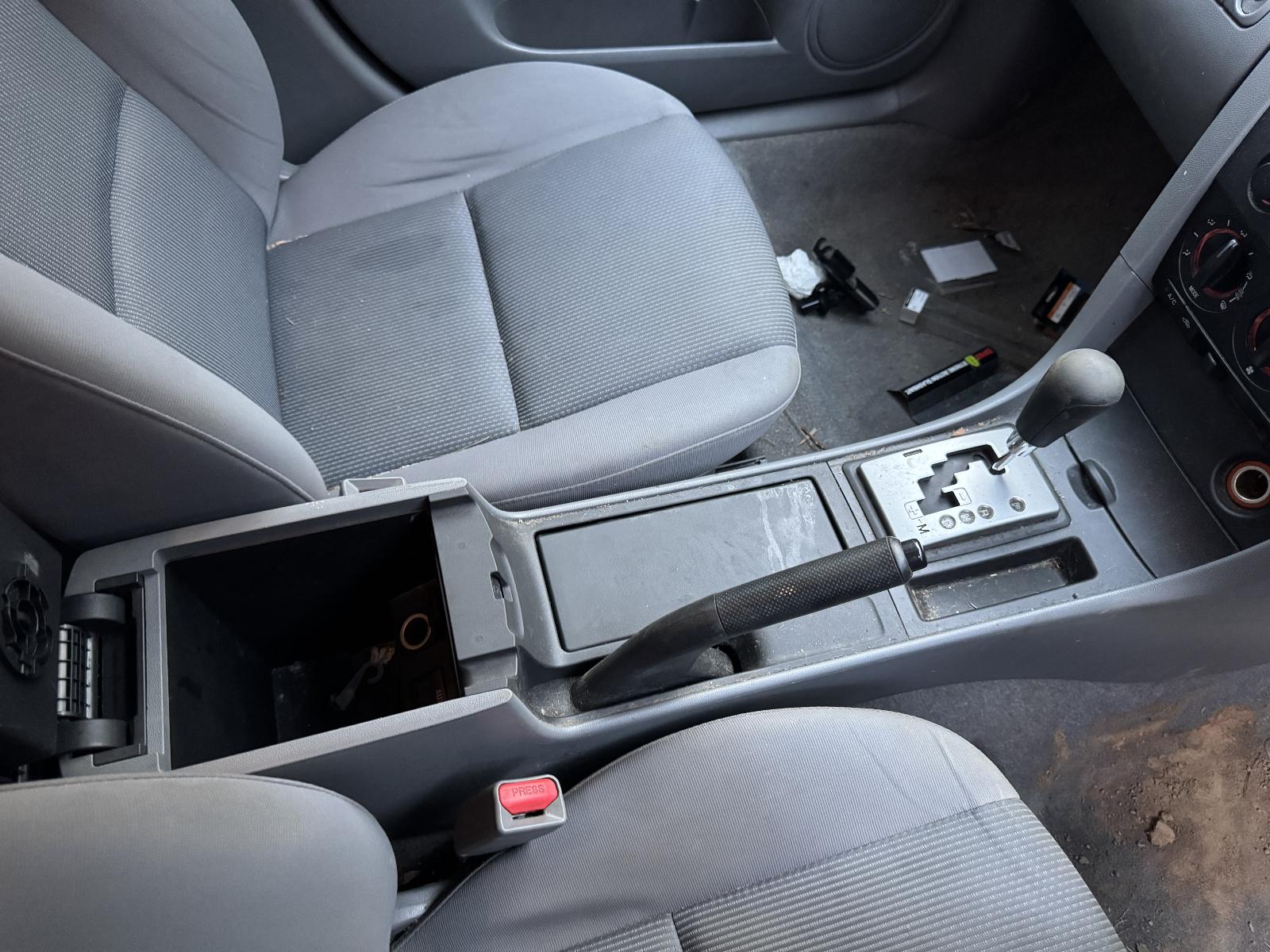 View MAZDA 3 2006 4 Door Hatchback Breaking