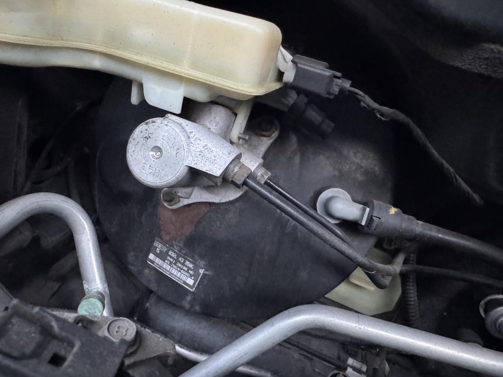 View MAZDA 3 2006 4 Door Hatchback Breaking