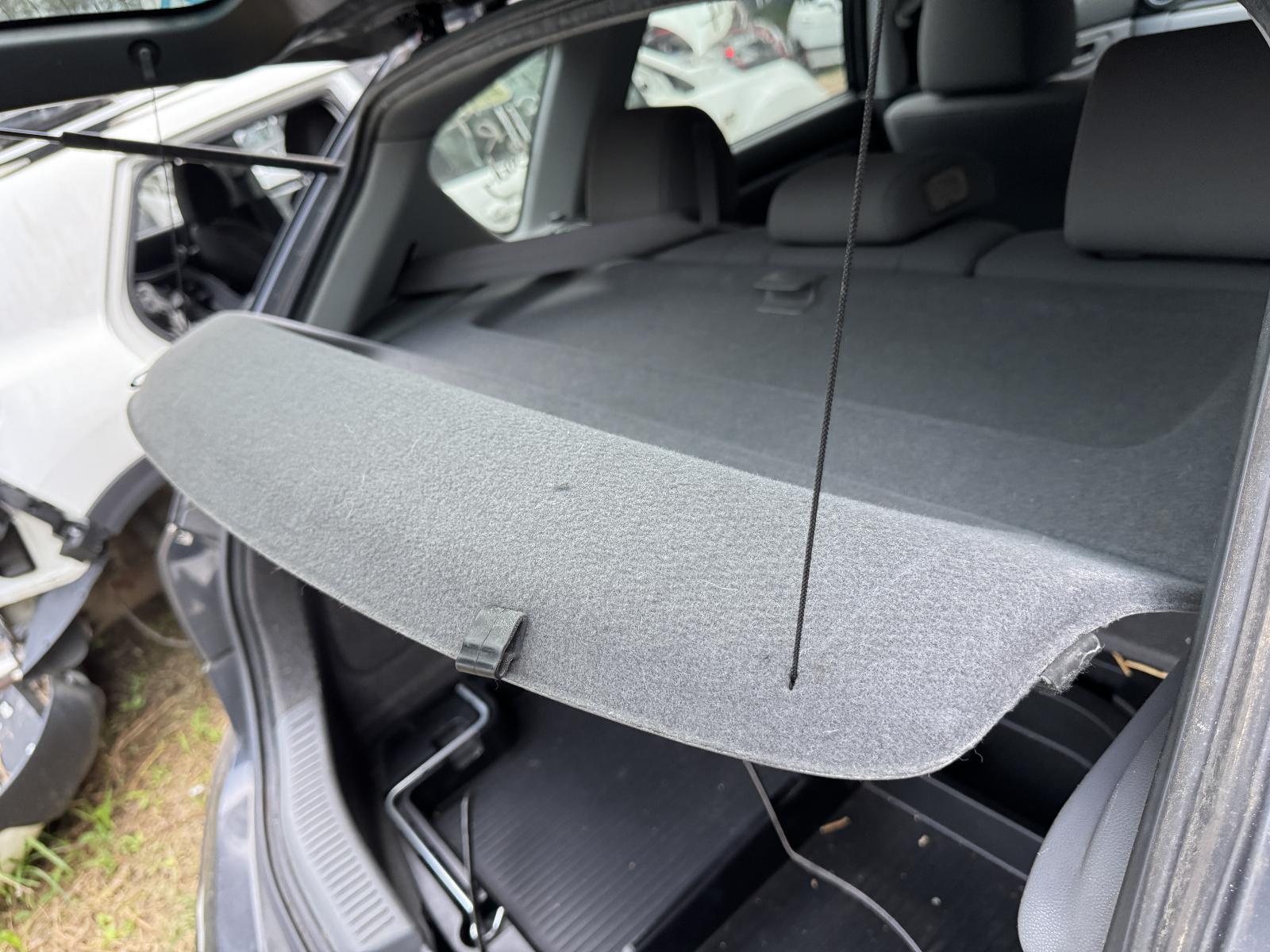 View MAZDA 3 2006 4 Door Hatchback Breaking