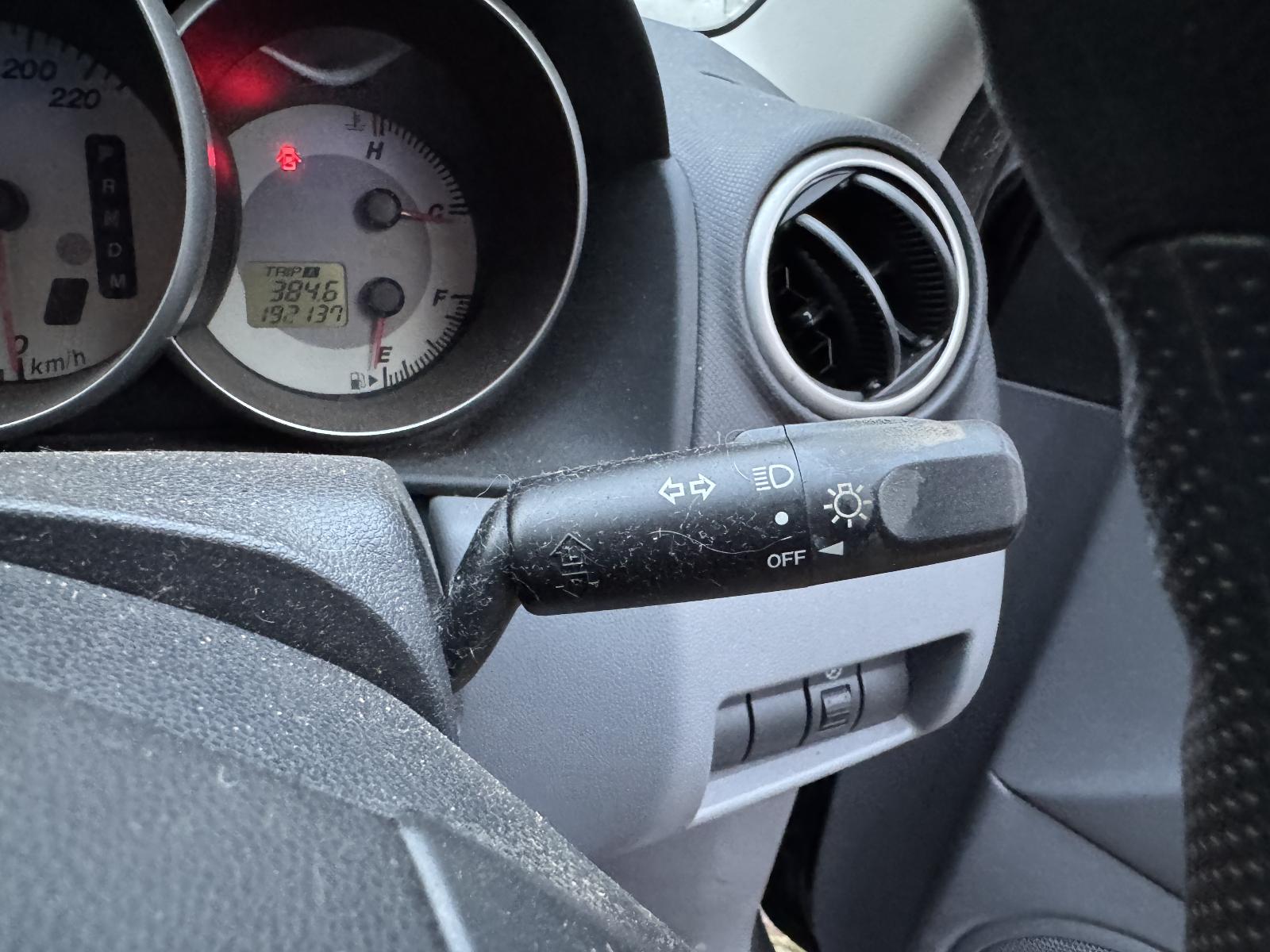 View MAZDA 3 2006 4 Door Hatchback Breaking