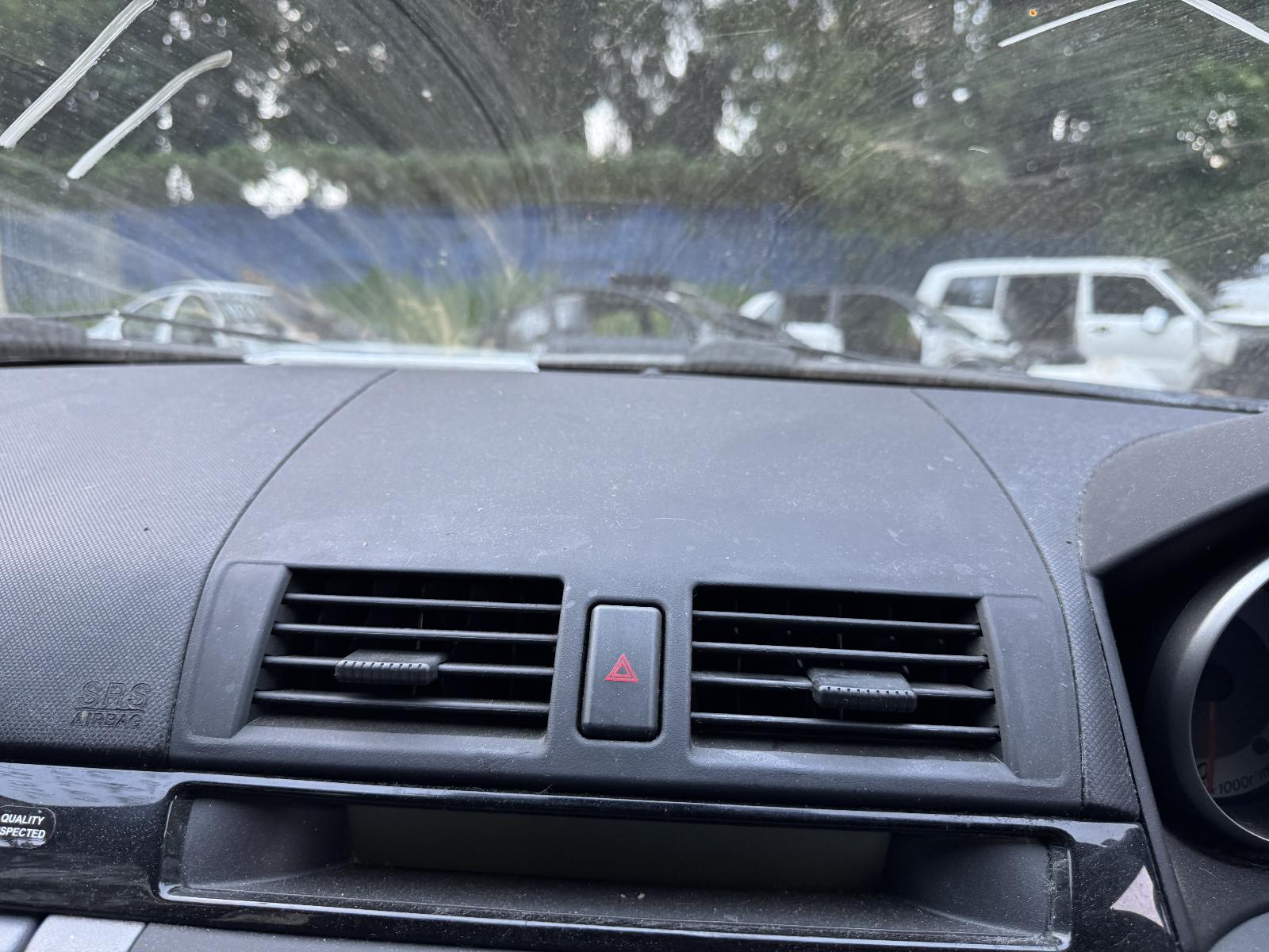 View MAZDA 3 2006 4 Door Hatchback Breaking