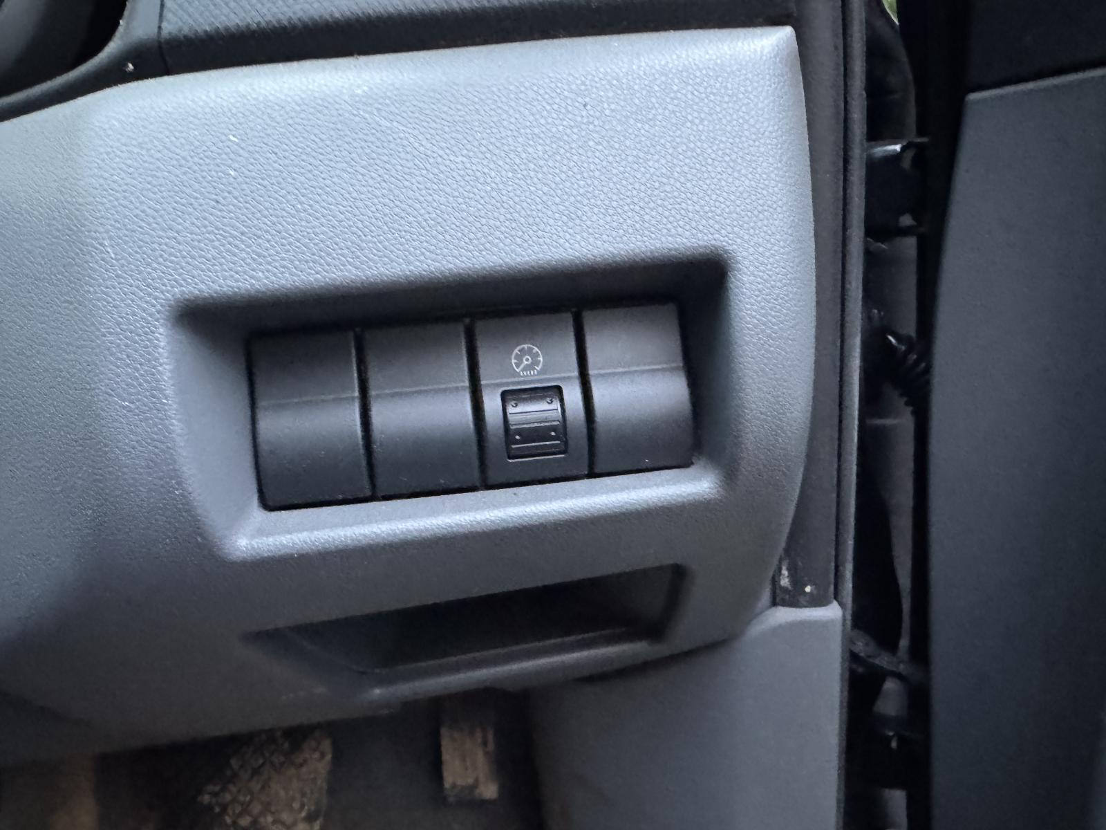 View MAZDA 3 2006 4 Door Hatchback Breaking