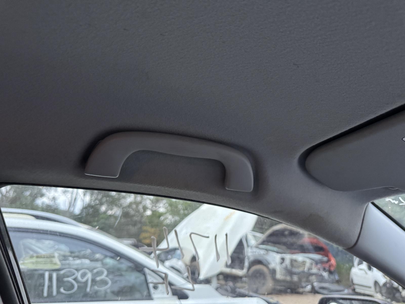 View MAZDA 3 2006 4 Door Hatchback Breaking