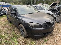 View MAZDA 3 2006 4 Door Hatchback Breaking