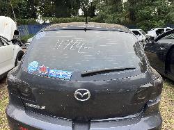 View MAZDA 3 2006 4 Door Hatchback Breaking