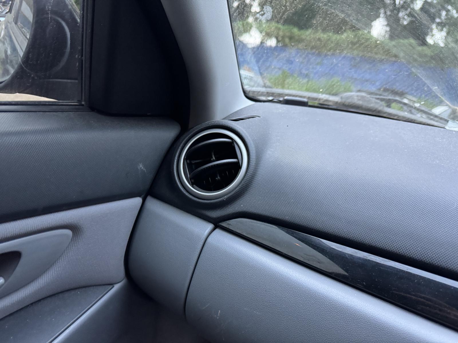 View MAZDA 3 2006 4 Door Hatchback Breaking
