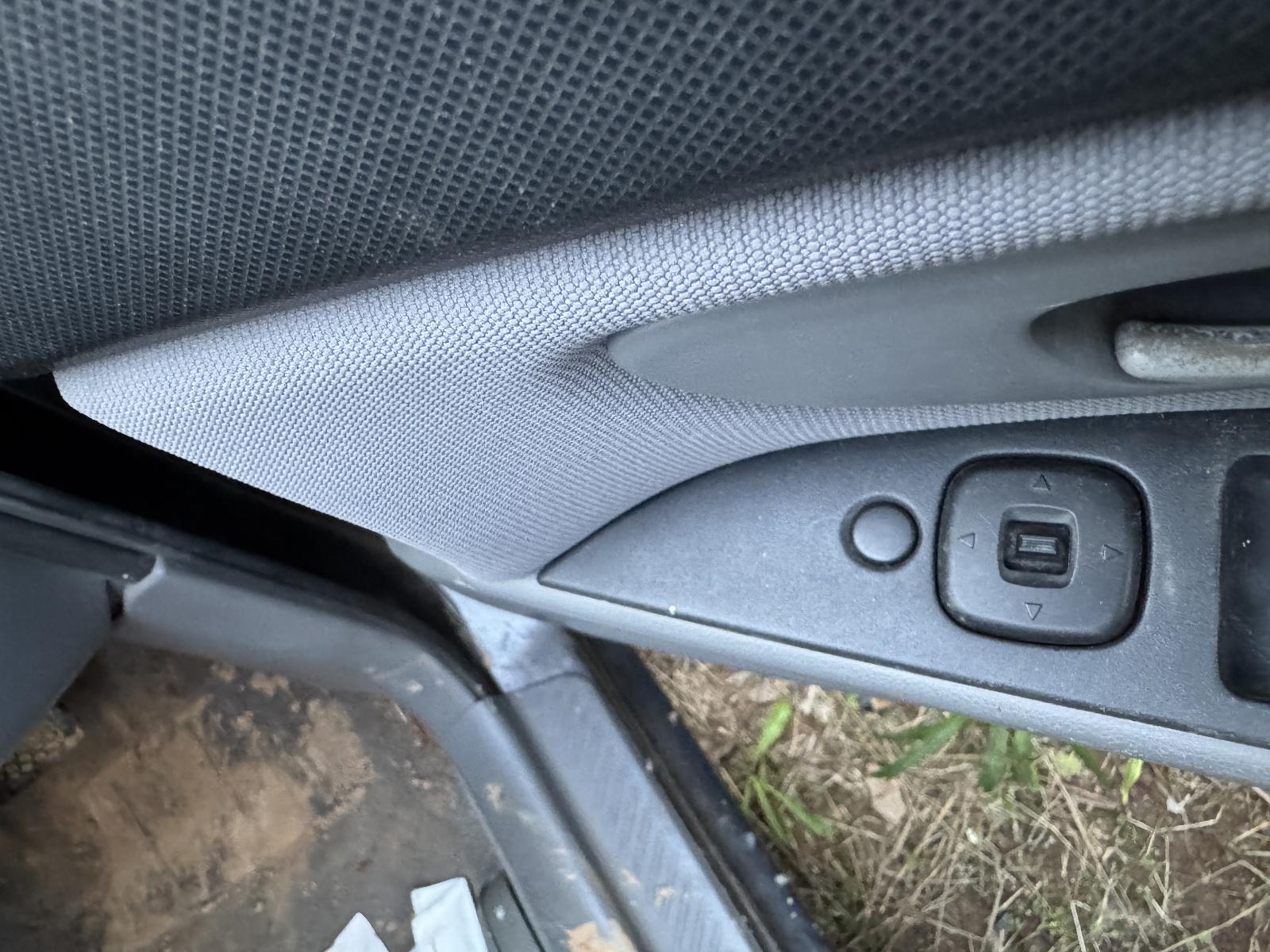 View MAZDA 3 2006 4 Door Hatchback Breaking