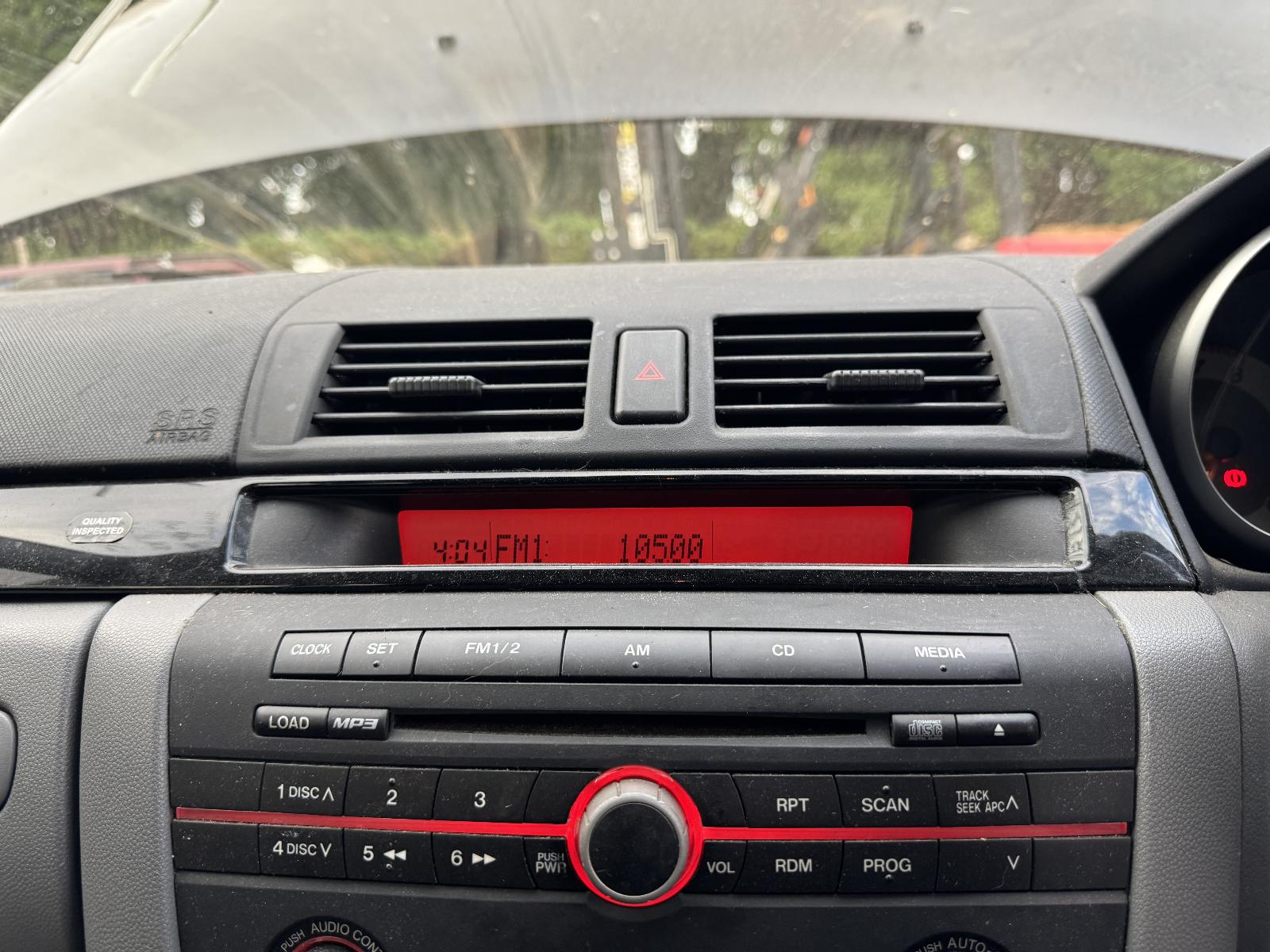 View MAZDA 3 2006 4 Door Hatchback Breaking