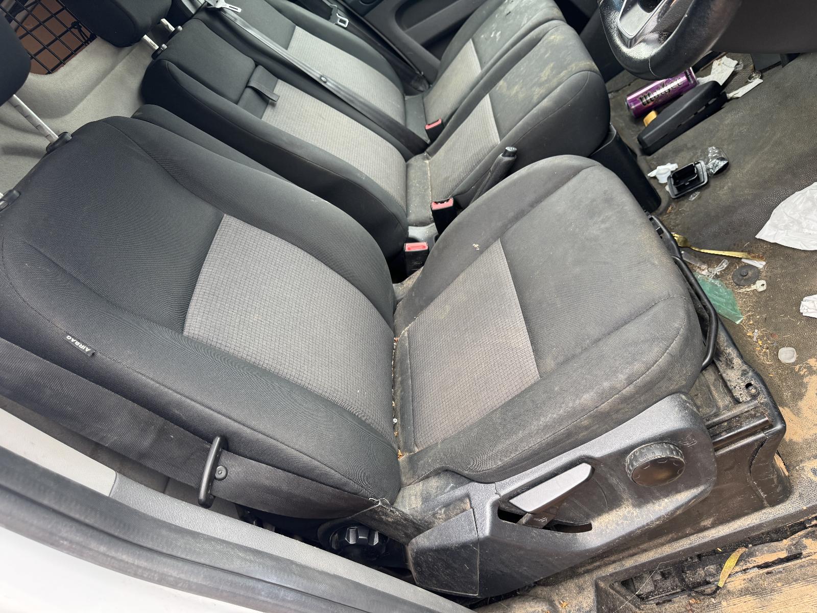 View FORD TRANSIT CUSTOM 2018   Breaking