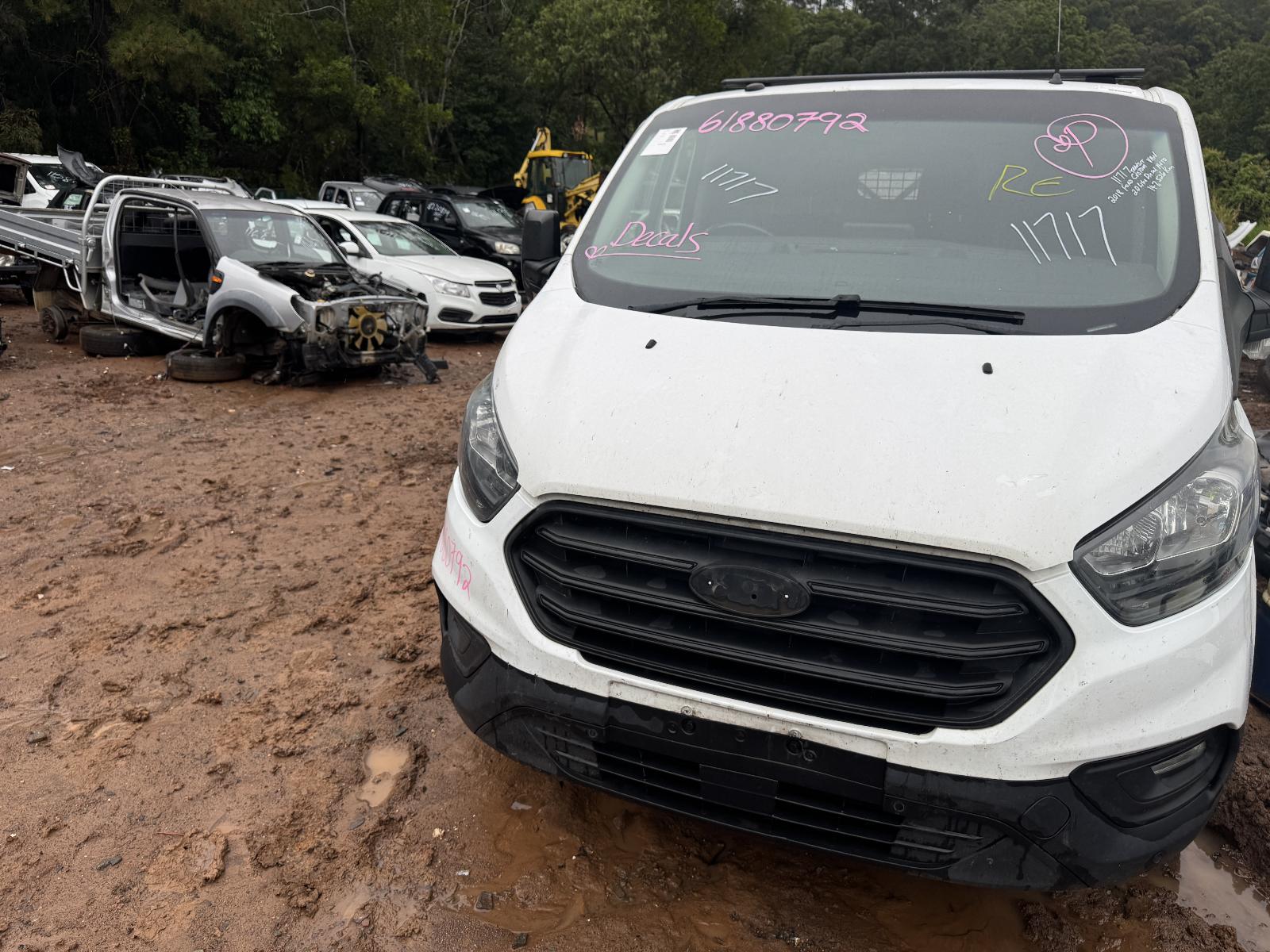 View FORD TRANSIT CUSTOM 2018   Breaking