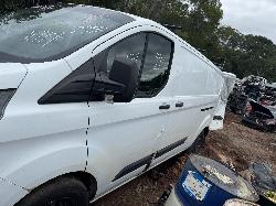 View FORD TRANSIT CUSTOM 2018   Breaking
