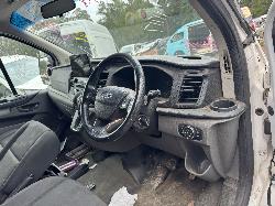 View FORD TRANSIT CUSTOM 2018   Breaking