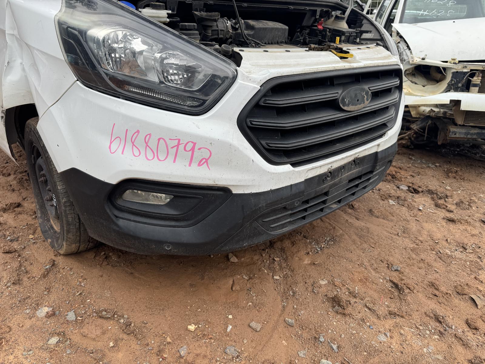 View FORD TRANSIT CUSTOM 2018   Breaking
