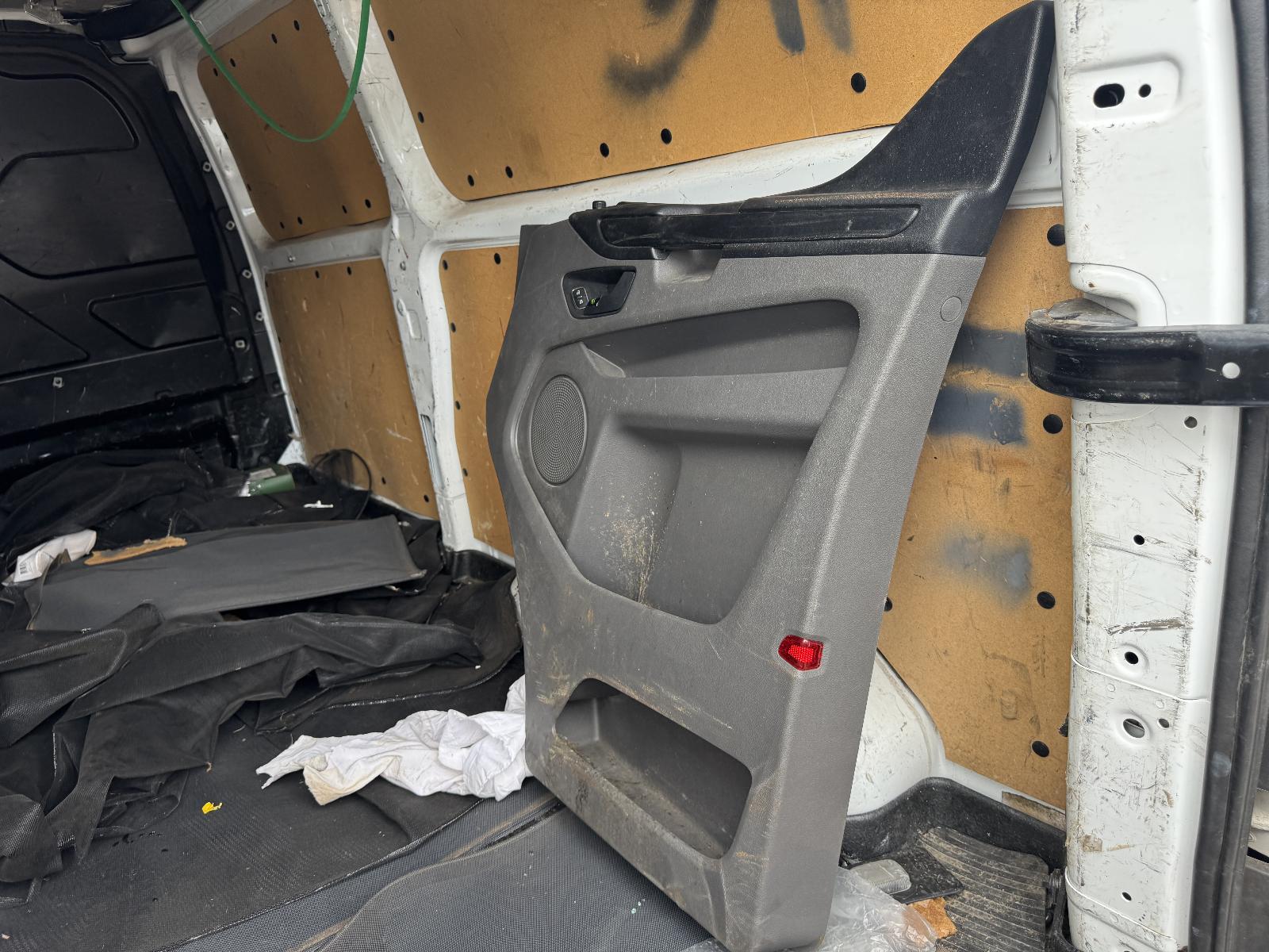 View FORD TRANSIT CUSTOM 2018   Breaking
